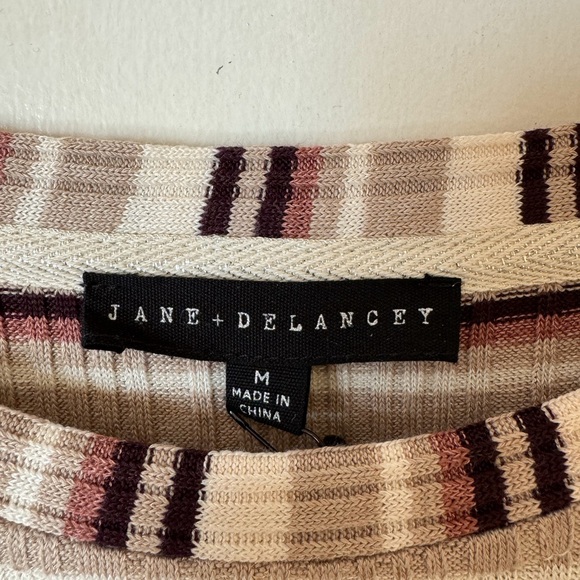 JANE AND DELANCEY sweater - size M - NWT - Anthropologie - Picture 2 of 3